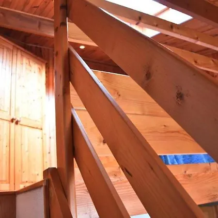 Villa Mezzanine Avec Parking Proche Ay030-207 *